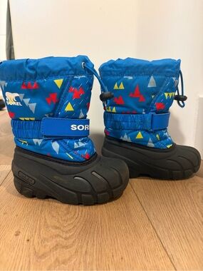 Sorel Youth Flurry print snow boots
